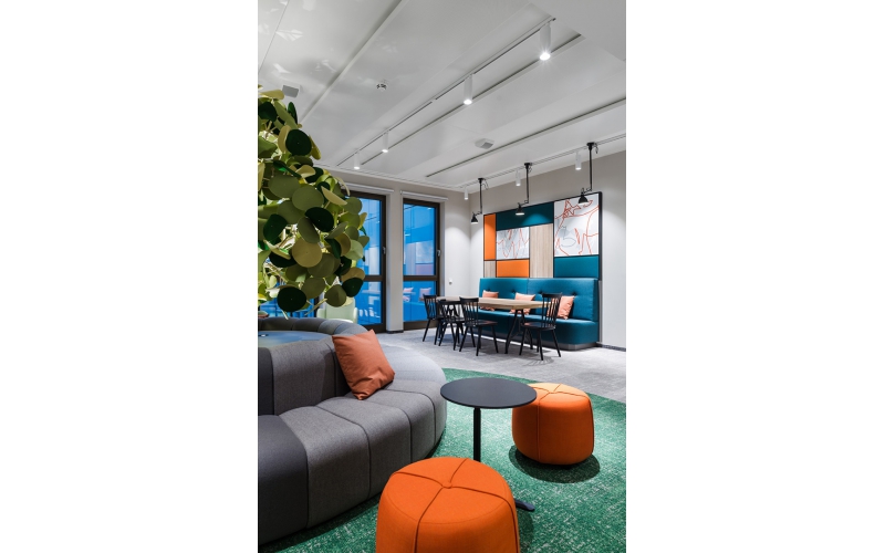 疏影芳菲 保险公司裕利安怡Euler Hermes汉堡总部办公设计欣赏