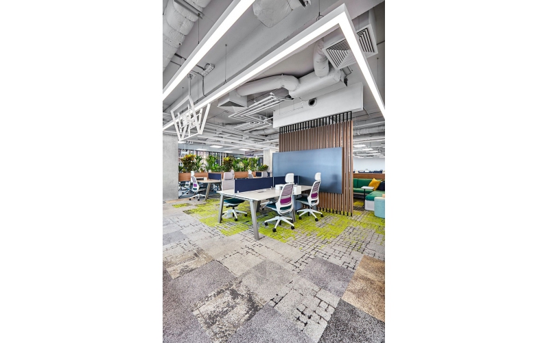 绝美工业风 埃森哲Accenture布加勒斯特办公室创新探索设计